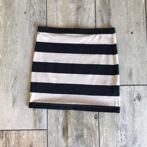 H&M Black and White Stripped Skirt